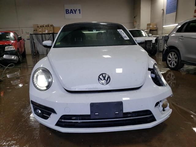 2019 Volkswagen Beetle SE