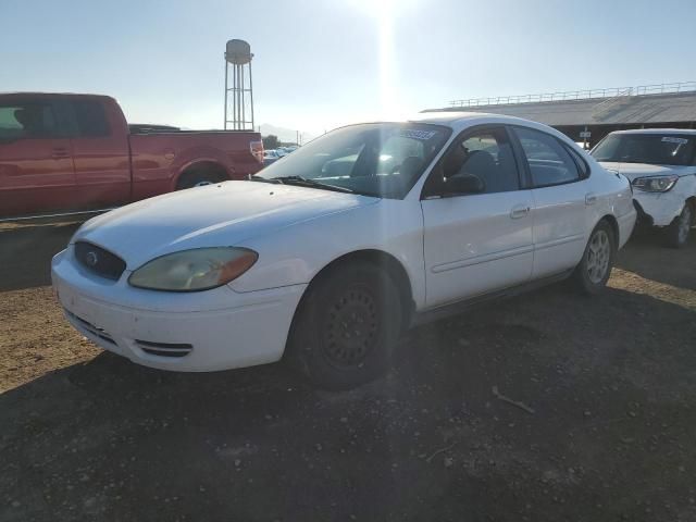 2005 Ford Taurus SE