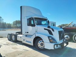 Salvage trucks for sale at Lumberton, NC auction: 2017 Volvo VN VNL