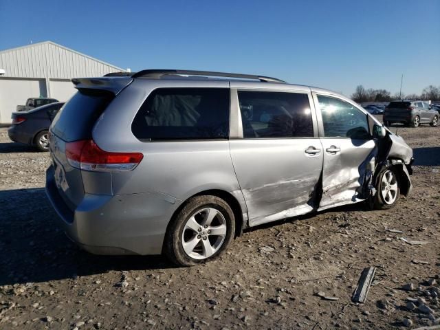 2011 Toyota Sienna LE