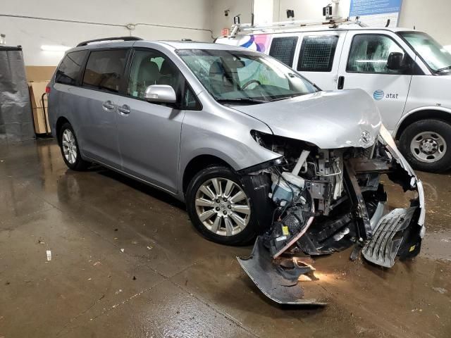 2013 Toyota Sienna XLE