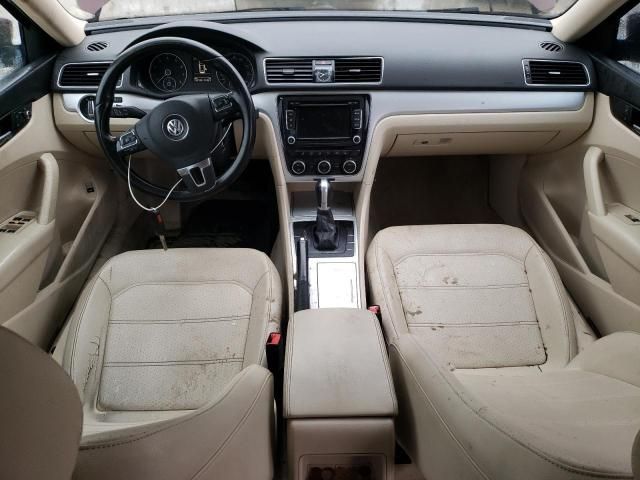 2012 Volkswagen Passat SE