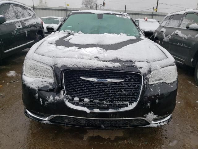 2016 Chrysler 300 Limited