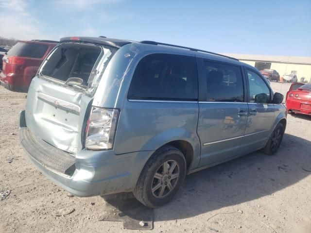 2010 Chrysler Town & Country Touring