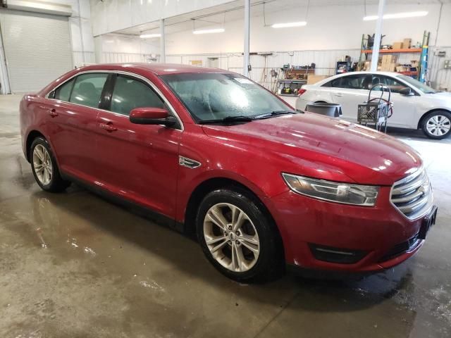 2015 Ford Taurus SEL