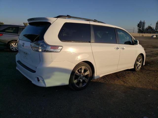 2014 Toyota Sienna Sport