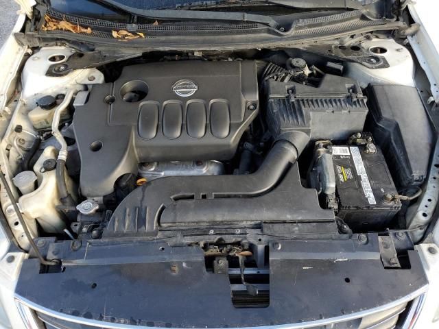 2010 Nissan Altima Base