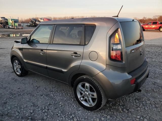 2011 KIA Soul +