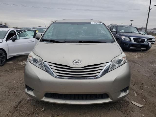 2015 Toyota Sienna LE