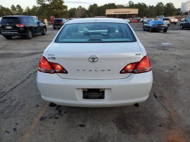 2010 Toyota Avalon XL