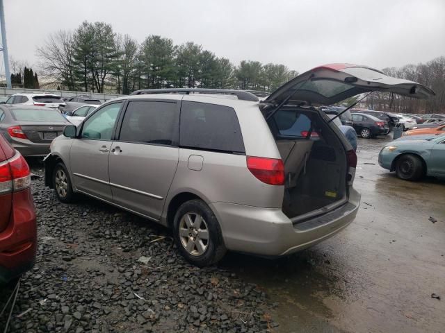 2005 Toyota Sienna CE