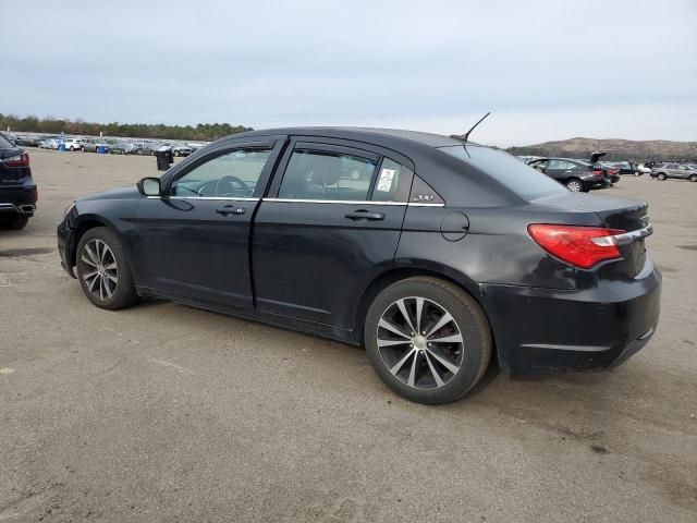 2013 Chrysler 200 Touring