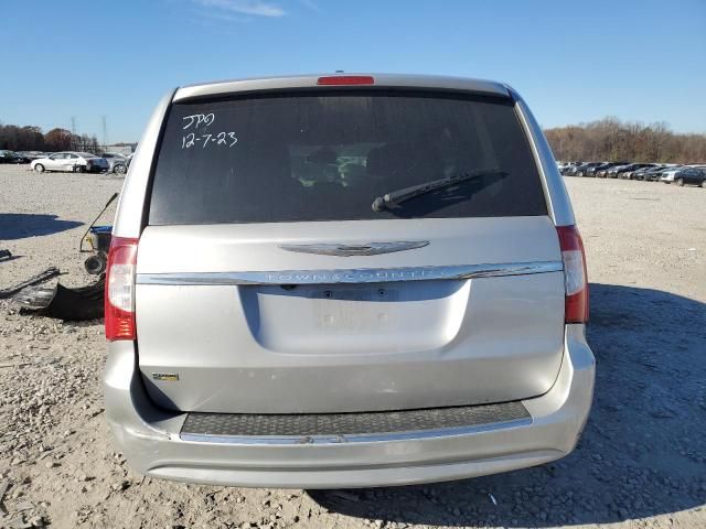 2012 Chrysler Town & Country Touring