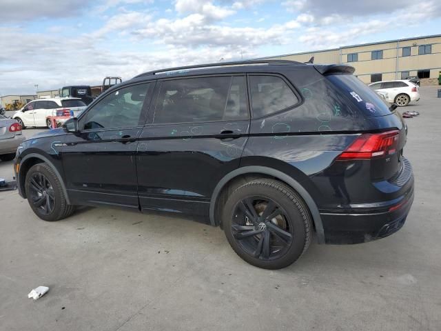 2023 Volkswagen Tiguan SE R-LINE Black