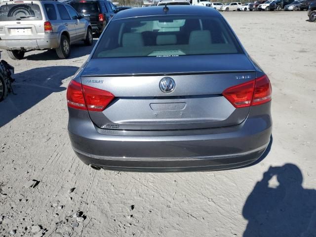 2015 Volkswagen Passat SE