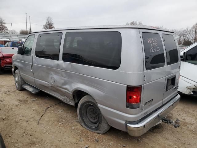 2013 Ford Econoline E350 Super Duty Wagon