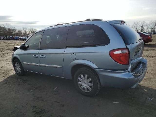 2006 Chrysler Town & Country Touring