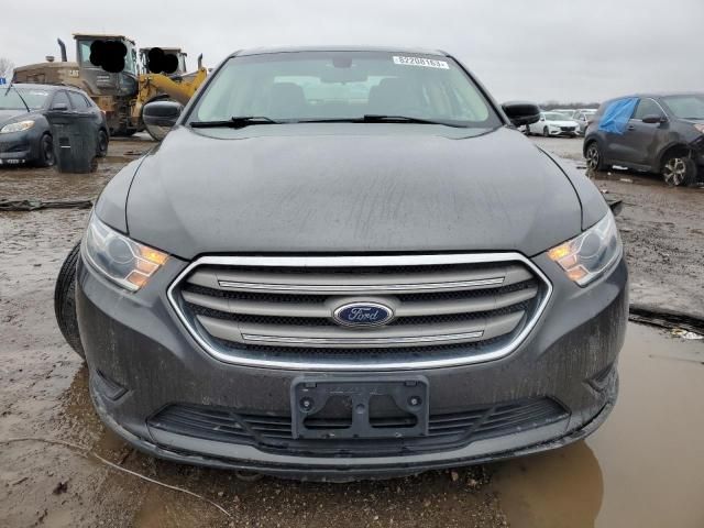 2016 Ford Taurus SE