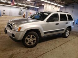 Salvage cars for sale from Copart Wheeling, IL: 2005 Jeep Grand Cherokee Laredo