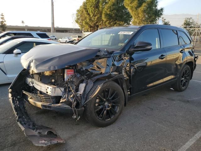 2019 Toyota Highlander SE