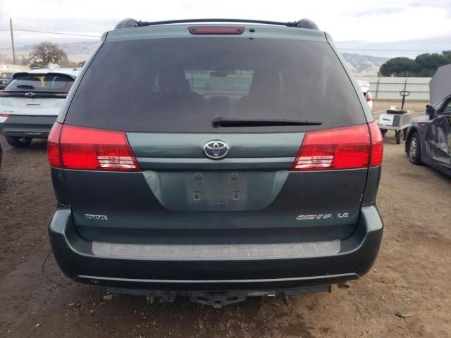 2004 Toyota Sienna CE