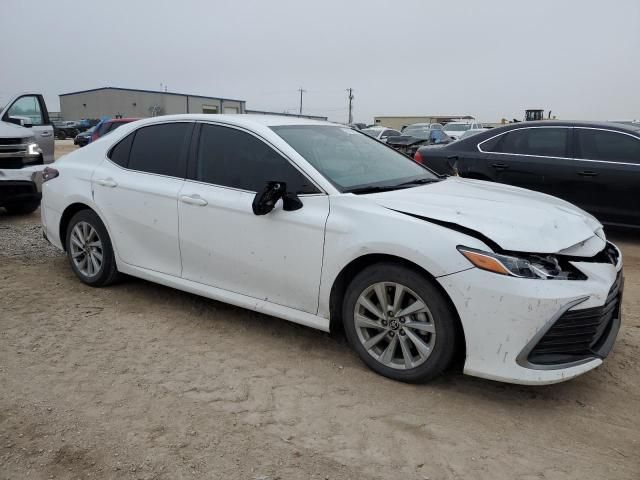 2022 Toyota Camry LE