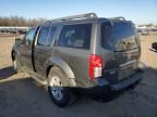 2005 Nissan Pathfinder LE