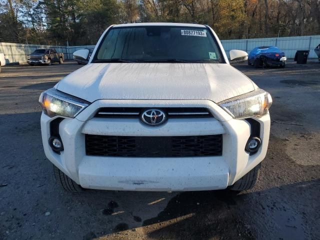 2022 Toyota 4runner SR5