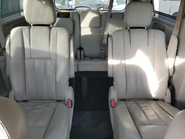 2014 Chrysler Town & Country Touring