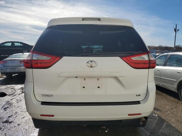 2015 Toyota Sienna LE