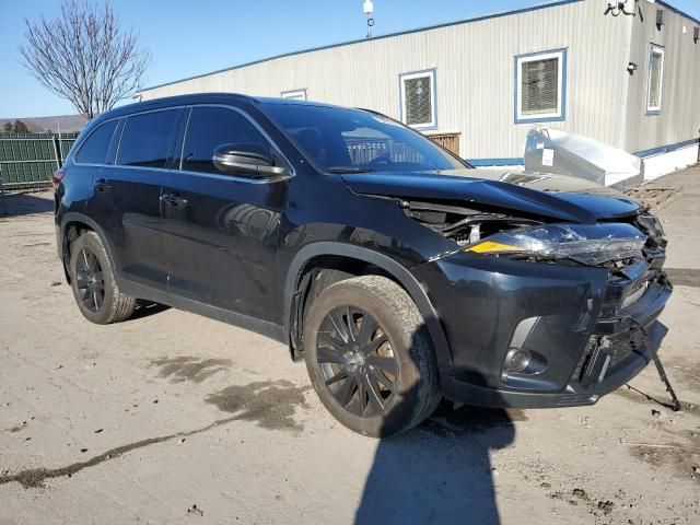 2019 Toyota Highlander SE