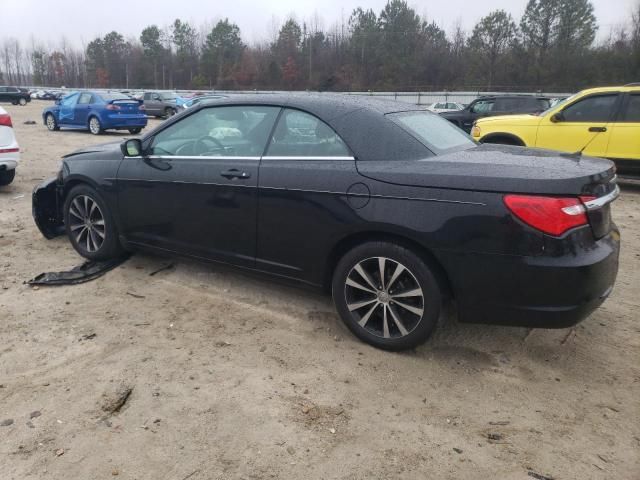 2013 Chrysler 200 S