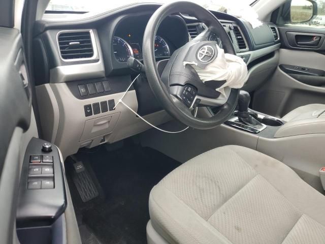 2019 Toyota Highlander LE