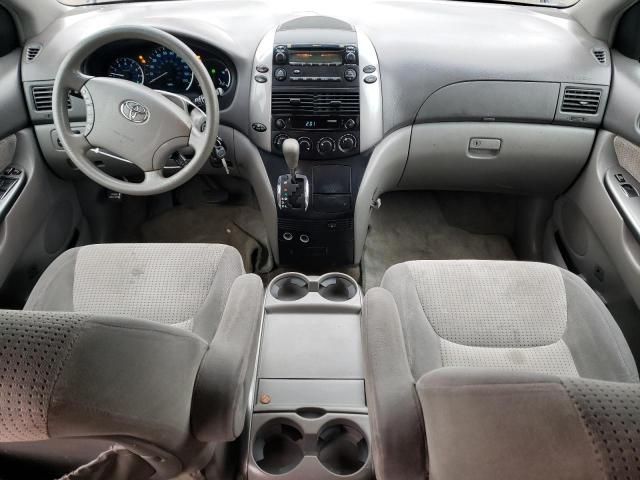 2007 Toyota Sienna CE