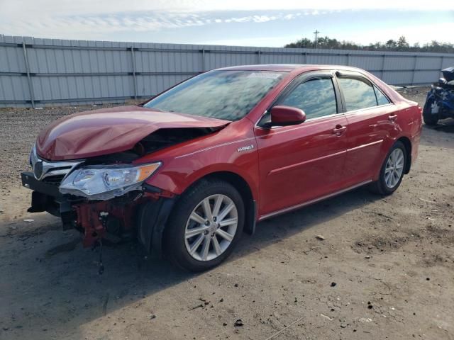 2014 Toyota Camry Hybrid