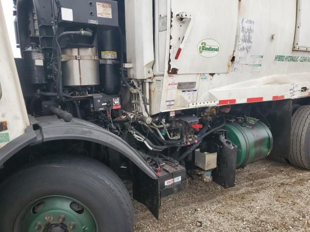 2012 Mack 600 LEU600