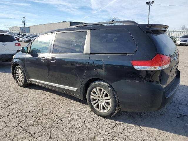 2011 Toyota Sienna XLE