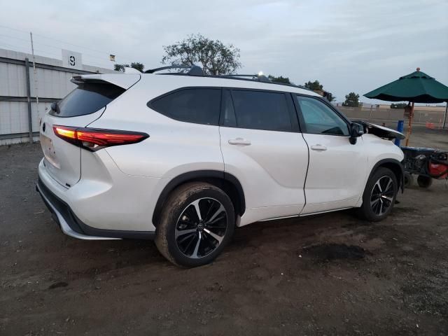 2022 Toyota Highlander XSE