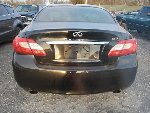 2011 Infiniti M37