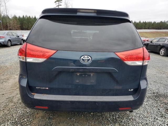 2011 Toyota Sienna LE