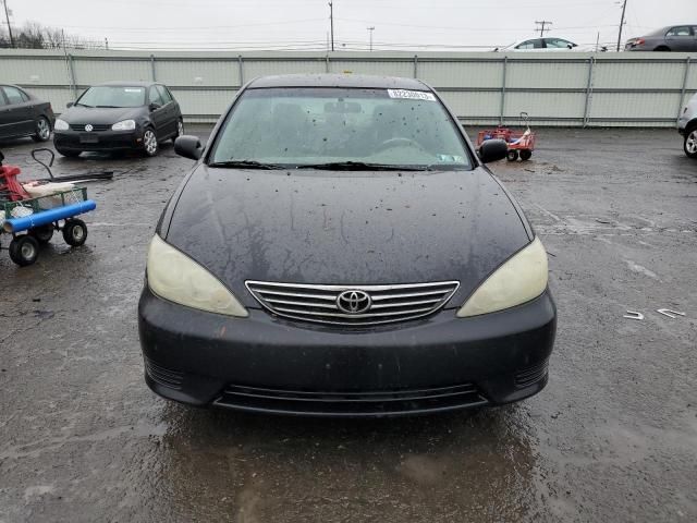 2005 Toyota Camry LE