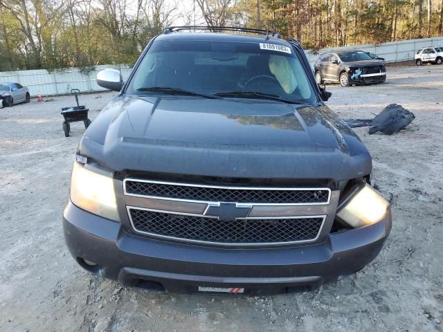 2011 Chevrolet Avalanche LS