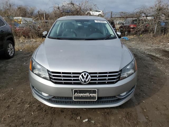 2013 Volkswagen Passat SEL