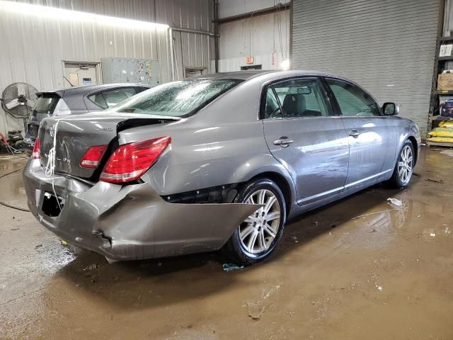 2005 Toyota Avalon XL