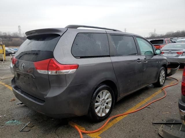 2011 Toyota Sienna LE