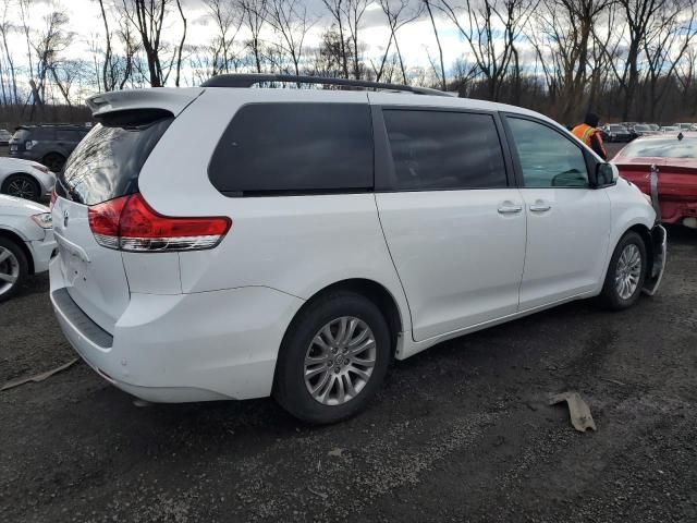 2013 Toyota Sienna XLE