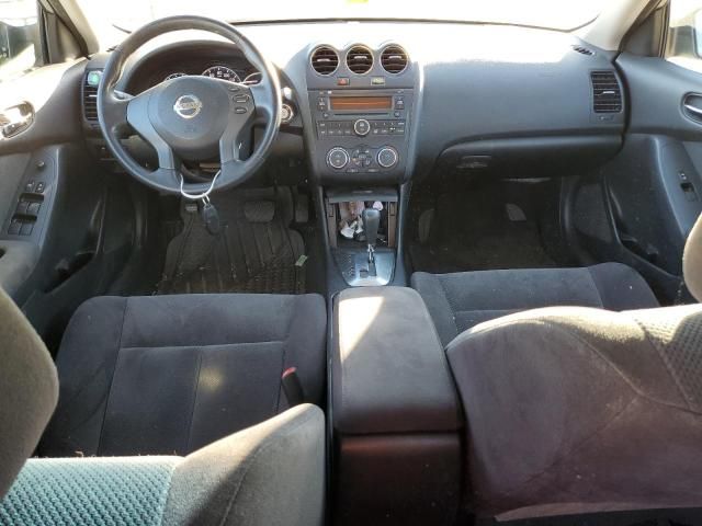 2010 Nissan Altima Base