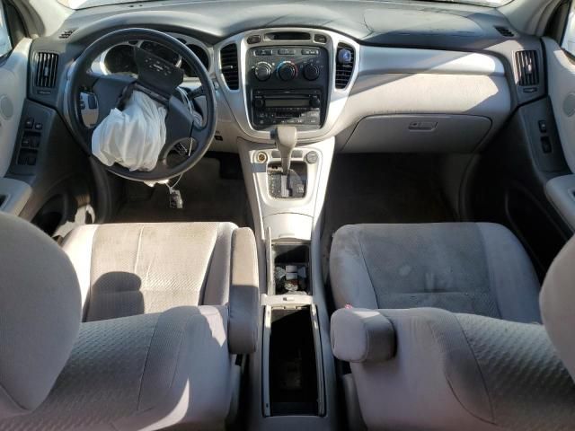 2004 Toyota Highlander Base