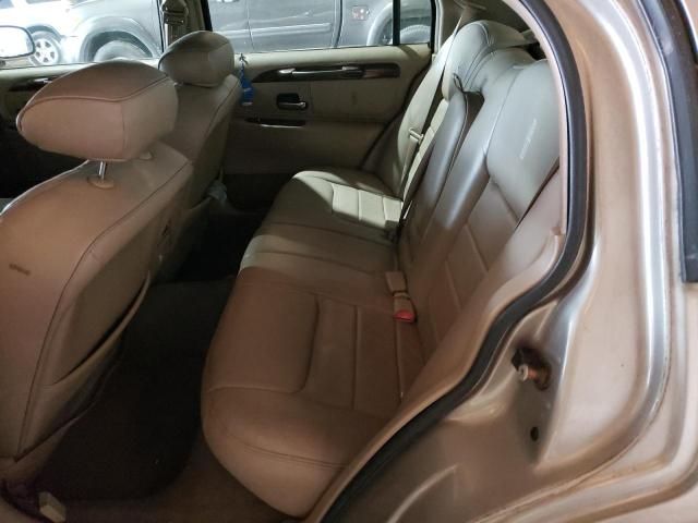 1999 Lincoln Town Car Executive