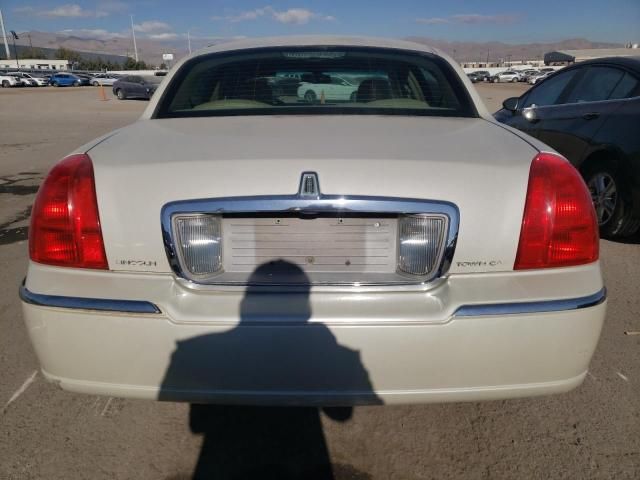 2007 Lincoln Town Car Signature Limited